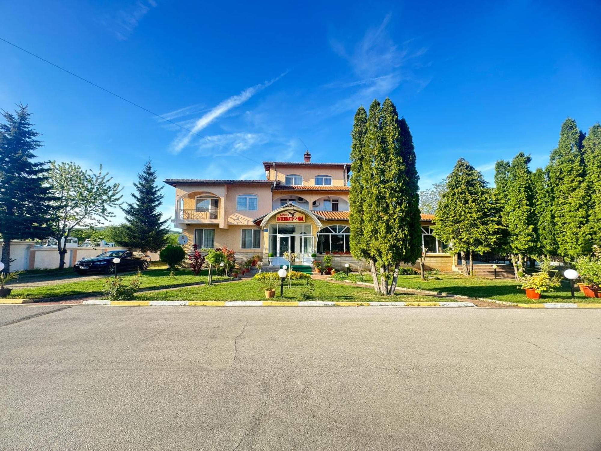 Motel International Berkovitsa Exterior foto